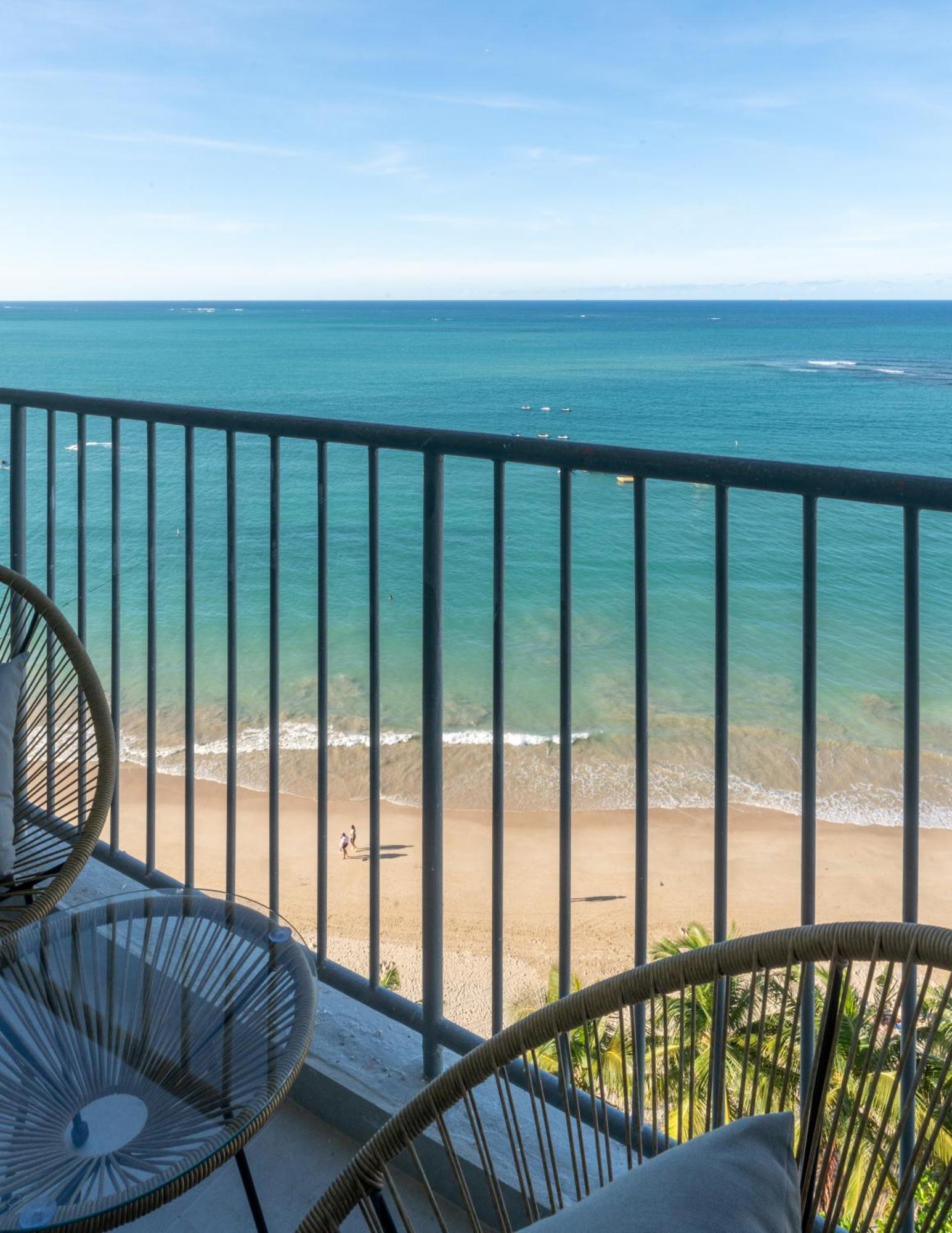 Ocean View Deluxe Suite: Pvt. Beach & Pool San Juan Kültér fotó