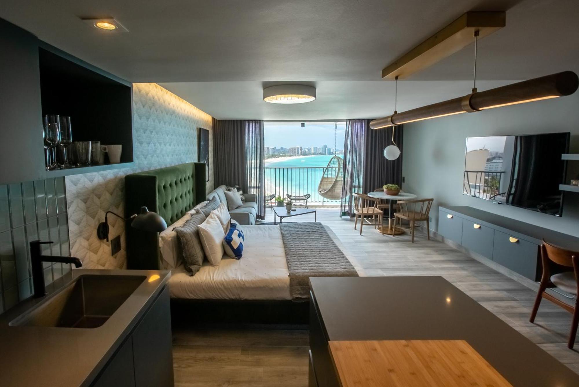 Ocean View Deluxe Suite: Pvt. Beach & Pool San Juan Kültér fotó