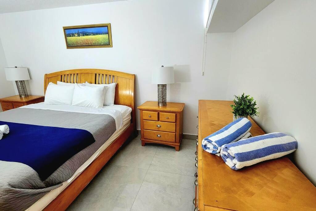Ocean View Deluxe Suite: Pvt. Beach & Pool San Juan Kültér fotó